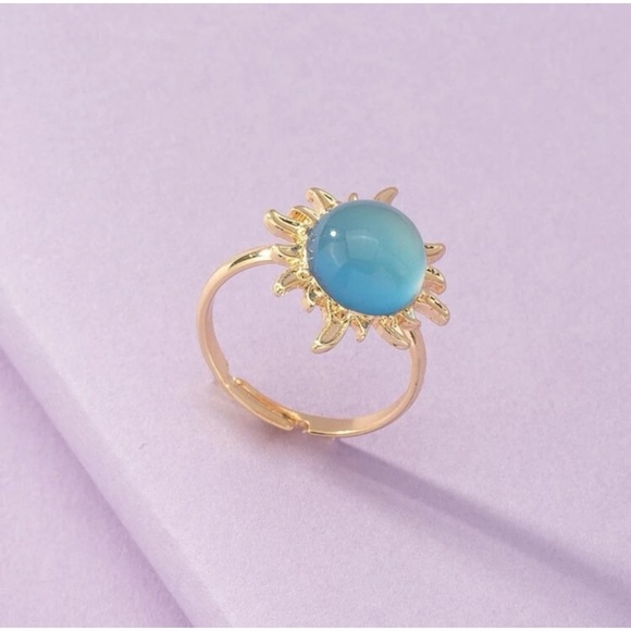 1 LEFT! Blue Stone Gold Flower Ring - Picture 3 of 4